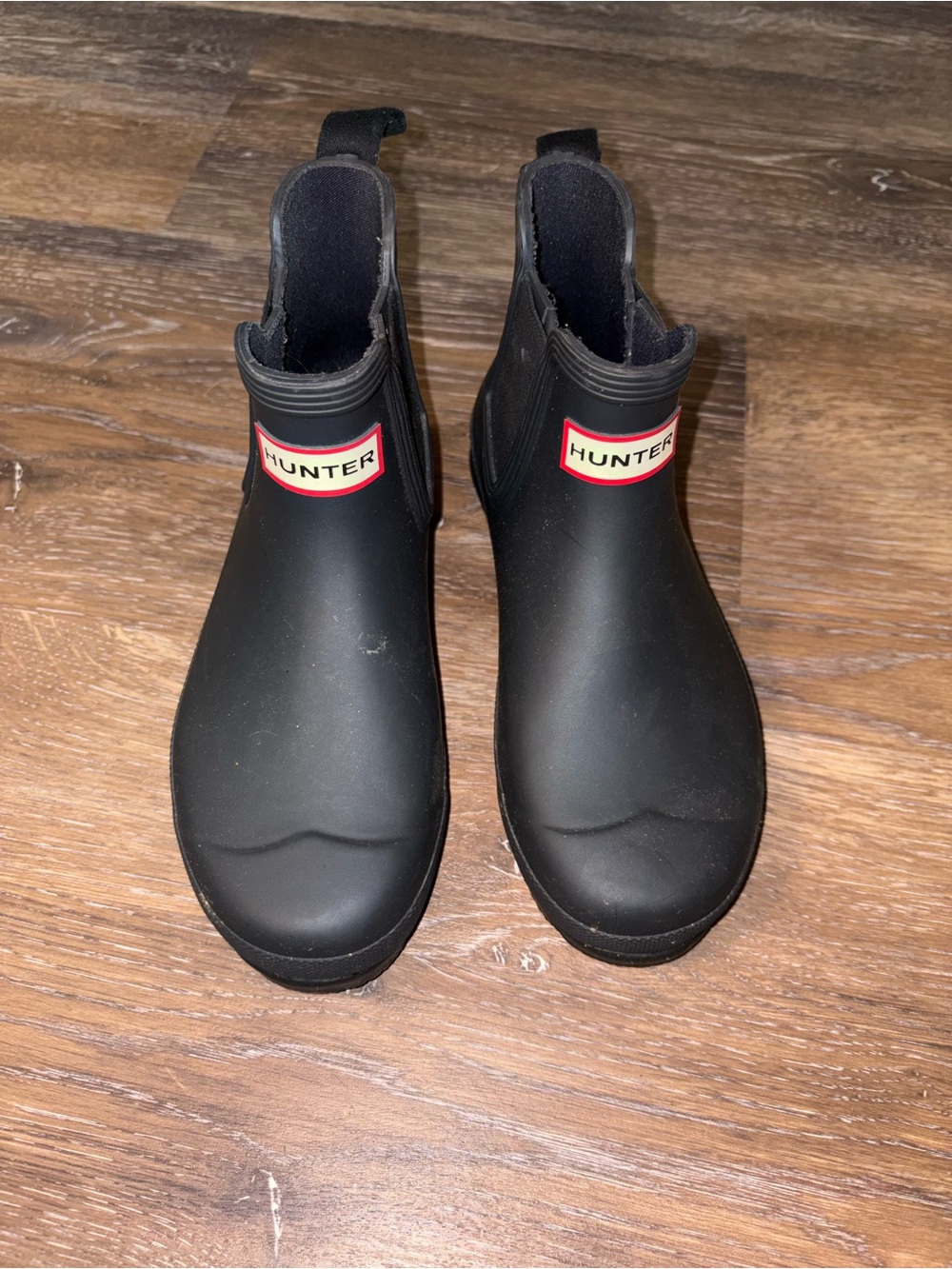 Hunter Black Short Chelsea Rain Boots with Red Logo